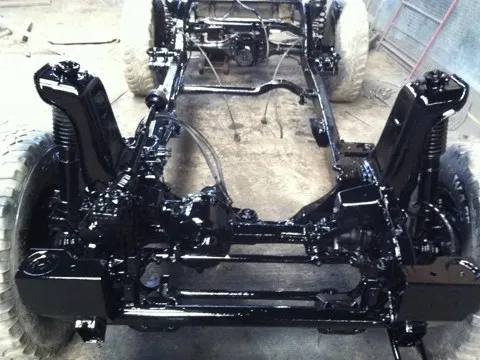 4×4 Land Rover chassis blasted, thermal-sprayed with zinc and enamel-painted